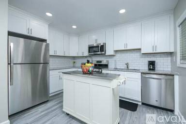 Main picture of 2885 Harlan Dr
