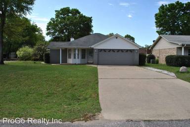 Main picture of 4421 Summerfield Ct