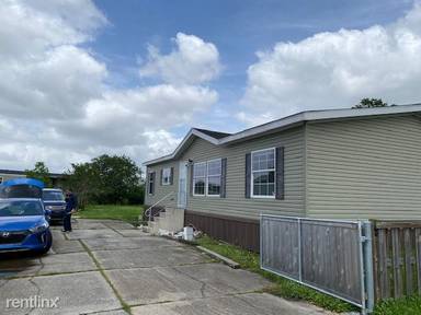 Main picture of 328 Eisenhower St