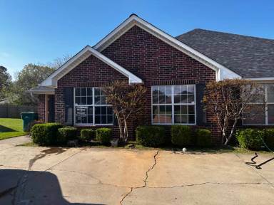 Main picture of 216 Cheyenne Pl