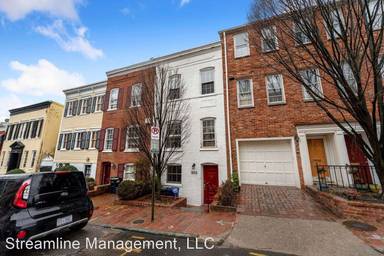 Main picture of 1672 32nd St NW