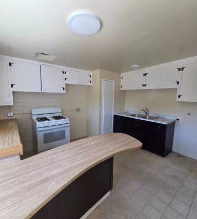 Main picture of 568 Emory St