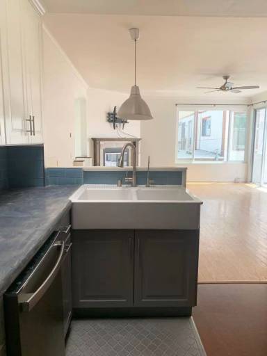 Main picture of 1445 Grand Ave