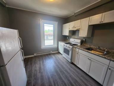 Main picture of 809 W Turner St