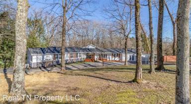 Main picture of 211 Trahern Ln