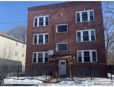 Main picture of 6445 S Saint Lawrence Ave