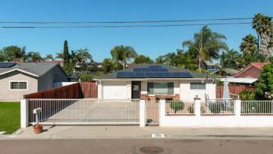 Main picture of 3834 La Rosa Dr