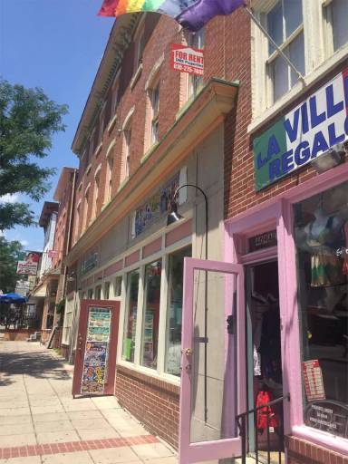 Main picture of 409 W Marshall St