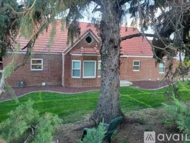 Main picture of 5012 Scenic Dr