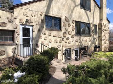 Main picture of 1200 W Magnolia St
