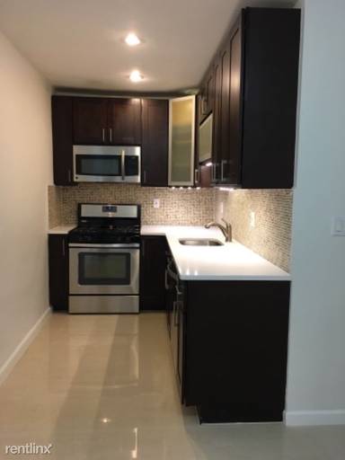 Main picture of 10025 Queens Blvd