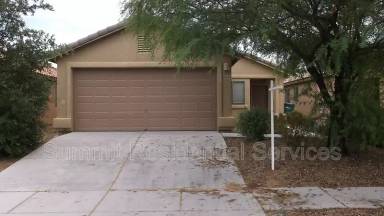 Main picture of 6921 S Creek Run Ave