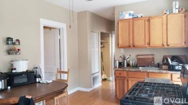 Main picture of 2614 N Springfield Ave