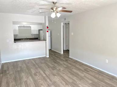 Main picture of 565 59th St NW