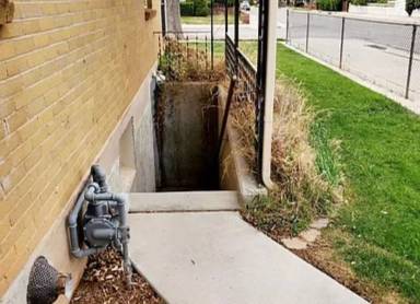 Main picture of 96 N 1050 W