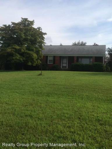 Main picture of 22925 Frederick Rd