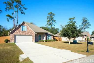 Main picture of 717 English Oak Dr