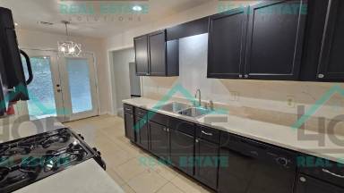 Main picture of 1201 Karen Ln