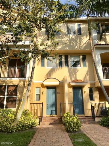 Main picture of 2865 S Oasis Dr