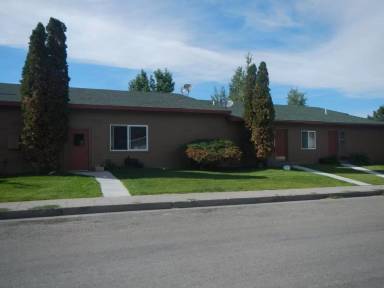 Main picture of 1402 W Crawford St