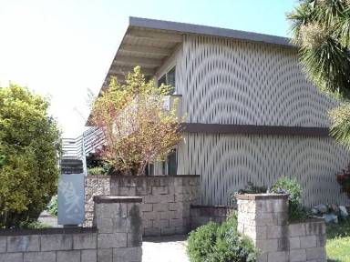 Main picture of 1708 J St