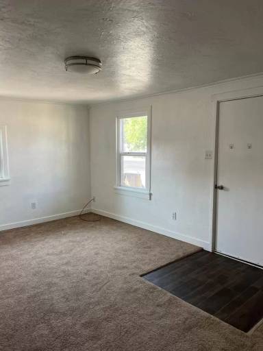 Main picture of 3361 Altamont Dr
