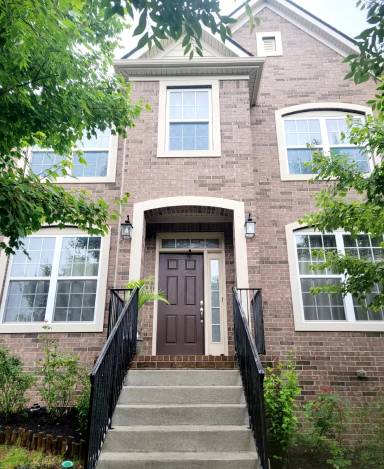 Main picture of 931 Ryecroft Ln