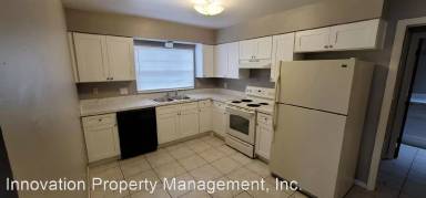 Main picture of 2292 Menomonee Ct