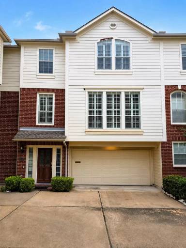 Main picture of 2357 Jackson St