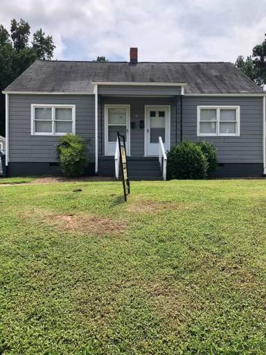 Main picture of 118 E Edgewood Dr