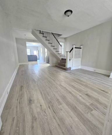 Main picture of 118 N 51st St