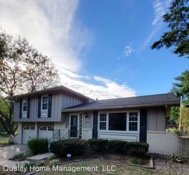 Main picture of 3434 Chimney Rock Rd