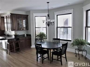Main picture of 2739 Fremont Ave S