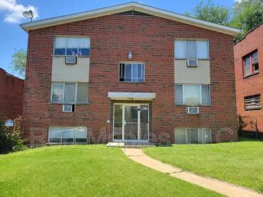 Main picture of 5772 W Florissant Ave