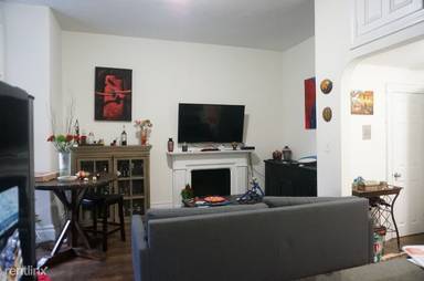 Main picture of 304 Berkeley St