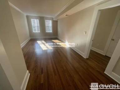 Main picture of 12 Short St