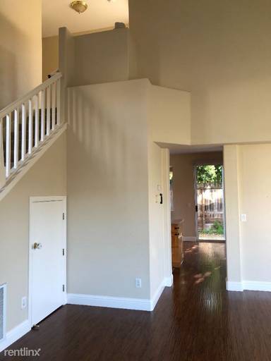 Main picture of 2396 Amethyst Way