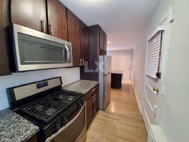 Main picture of 601 Sheridan Rd