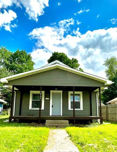 Main picture of 1809 W 9th St