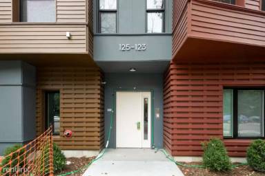 Main picture of 123 Hyde Park Ave