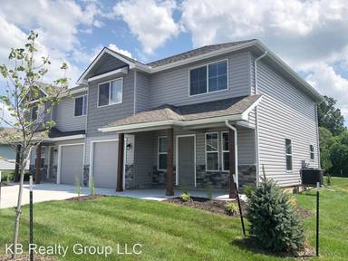 Main picture of 202 SW Marigold St