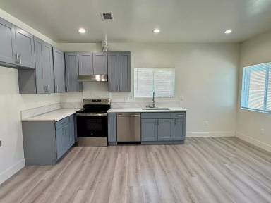 Main picture of 6696 Inyo Pl