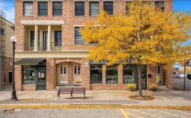 Main picture of 137 Paton Way