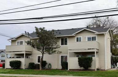 Main picture of 208 Grant Ave