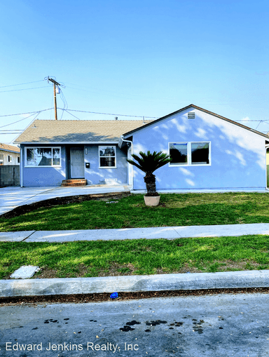 Main picture of 3925 W 149th St