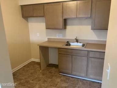 Main picture of Shiawassee Village Condominiums