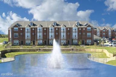 Main picture of Lakeridge Townhomes