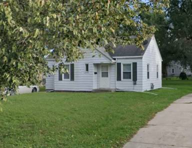 Main picture of 1517 E Jefferson Ave