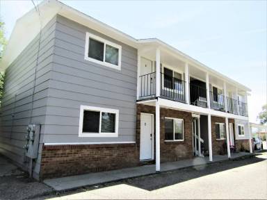 Main picture of 410 Franklin Ave