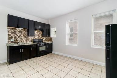 Main picture of 7419 S Harvard Ave